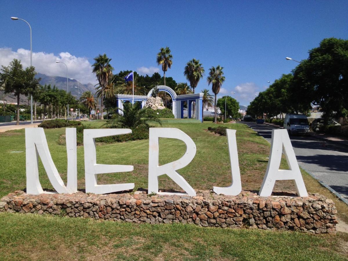 R838 Capistrano Playa 213 Daire Nerja Dış mekan fotoğraf