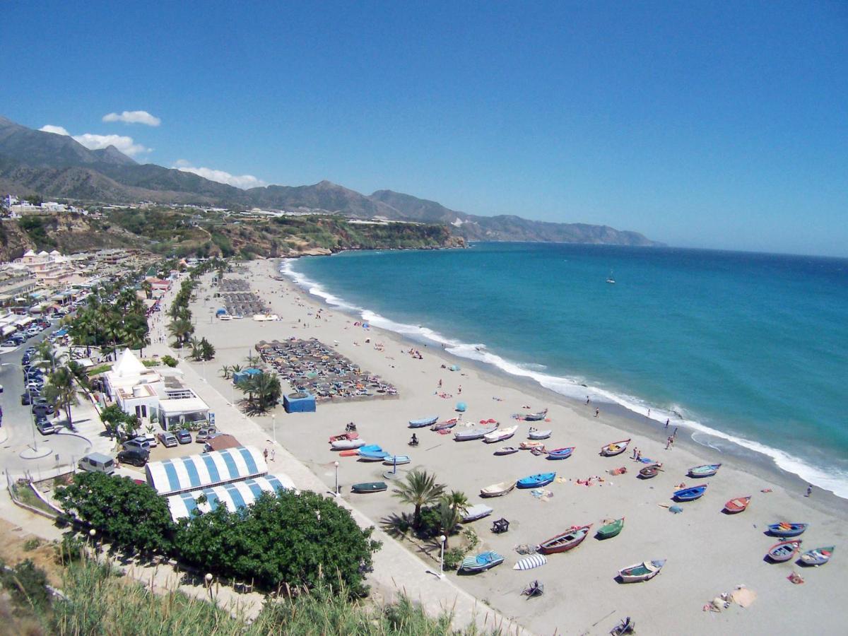 R838 Capistrano Playa 213 Daire Nerja Dış mekan fotoğraf